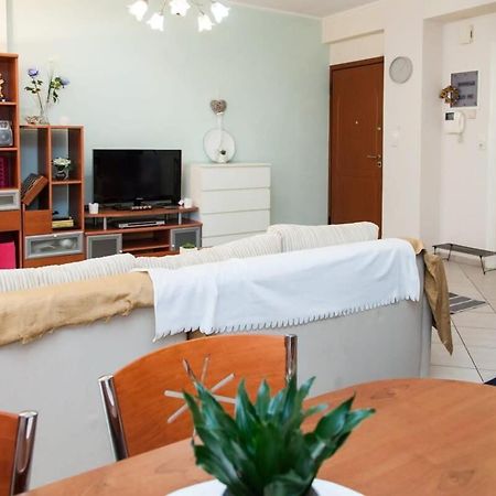Lovely Apt In Peristeri เอเธนส์ ภายนอก รูปภาพ